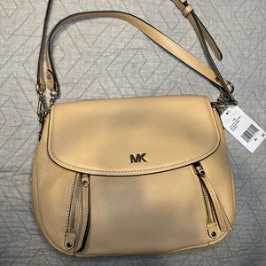 NWT Michael Kors Purse cream/ beige / nude